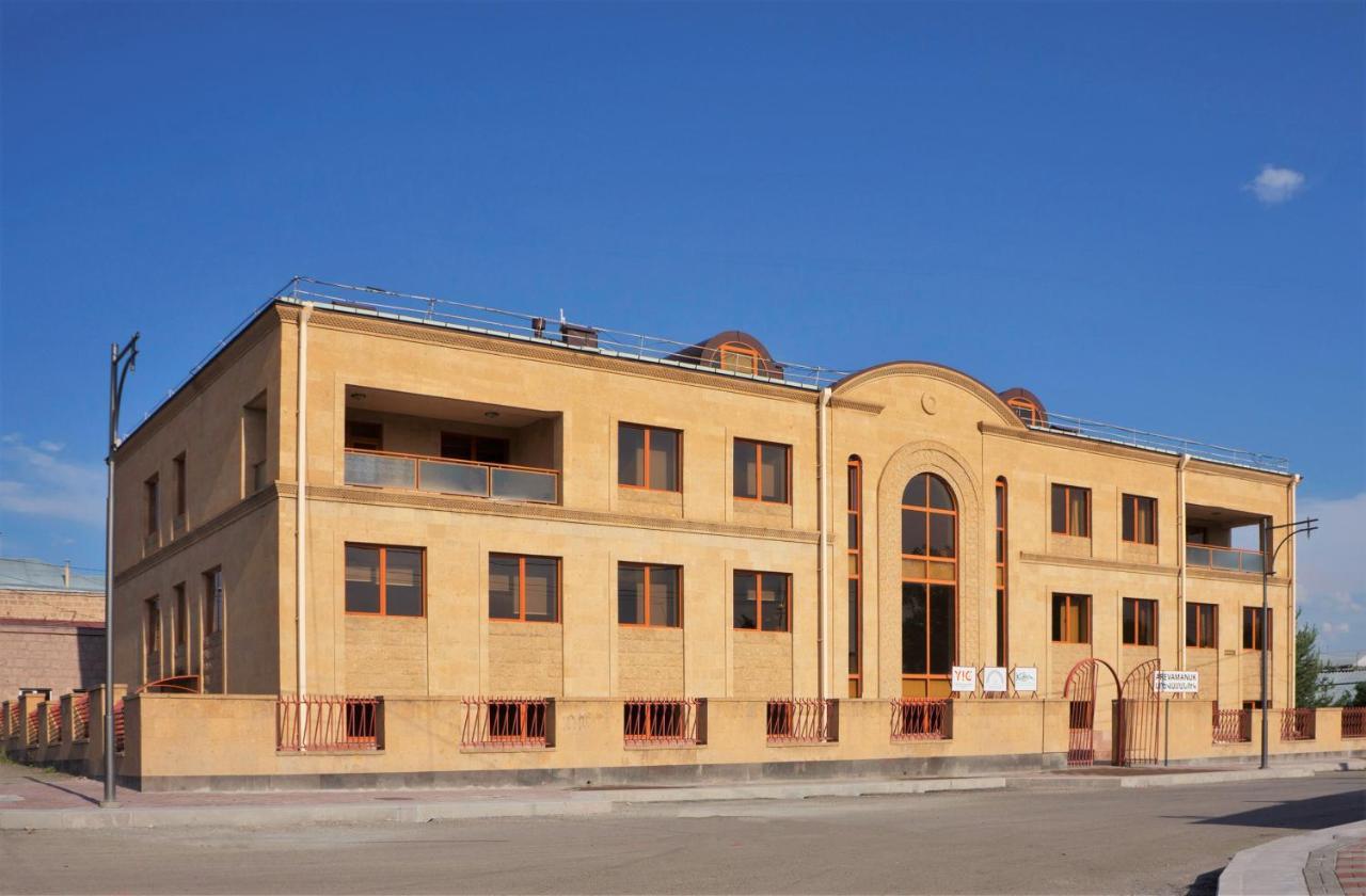 Kasa Guesthouse Gjoemri Buitenkant foto